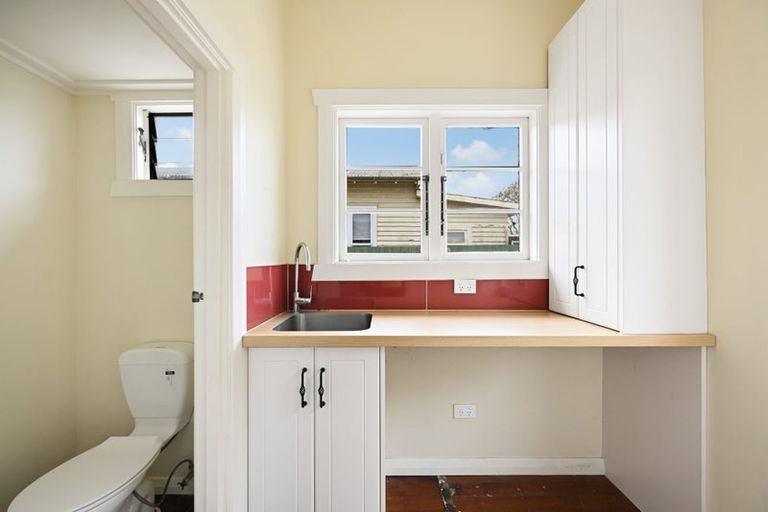 Photo of property in 18 Mary Street, Frankton, Hamilton, 3204