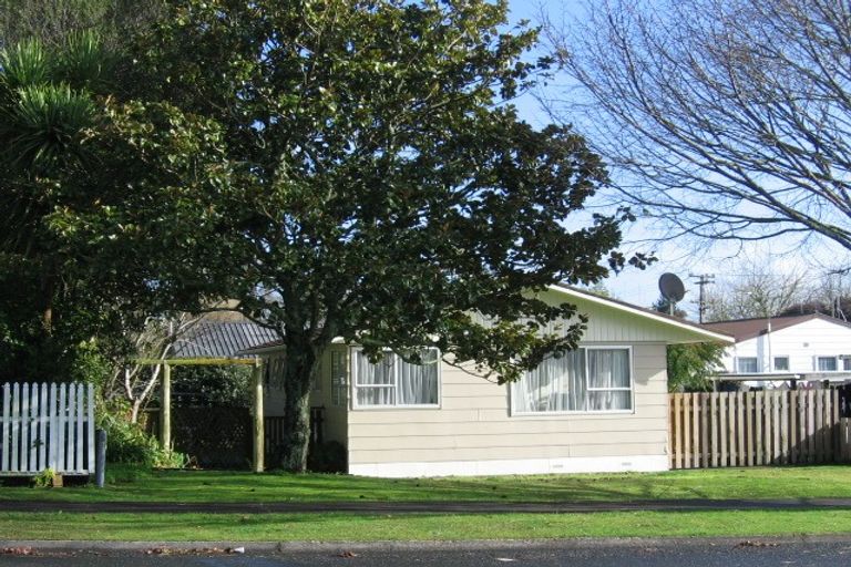 Photo of property in 2 Melva Street, Dinsdale, Hamilton, 3204