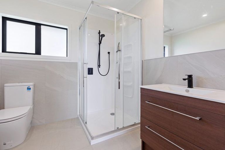 Photo of property in 592 Mangorei Road, Mangorei, New Plymouth, 4371