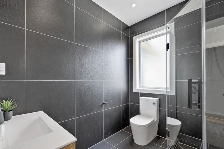 Photo of property in 17 Minerva Avenue, Helensville, 0800