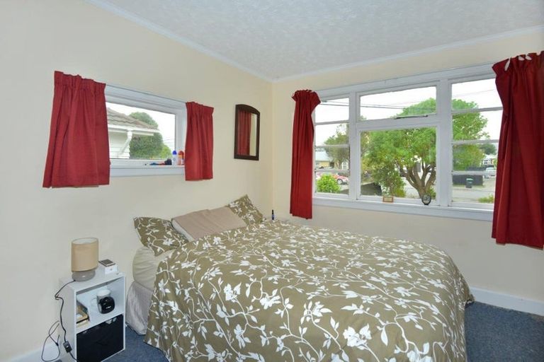 Photo of property in 71 Barton Street, Woolston, Christchurch, 8023