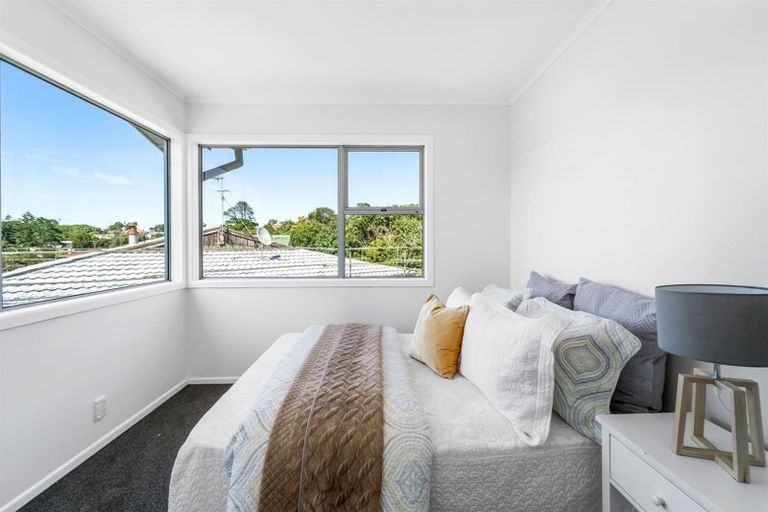 Photo of property in 10 Helvetia Drive, Browns Bay, Auckland, 0630