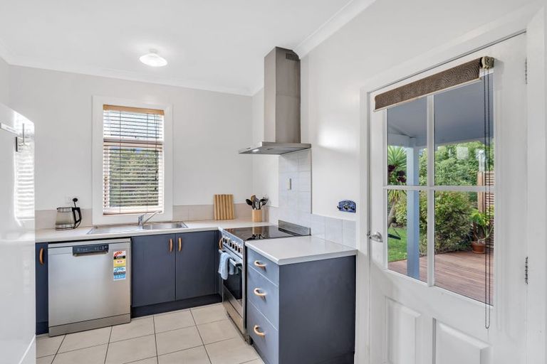 Photo of property in 13 Ross Street, Marton, 4710