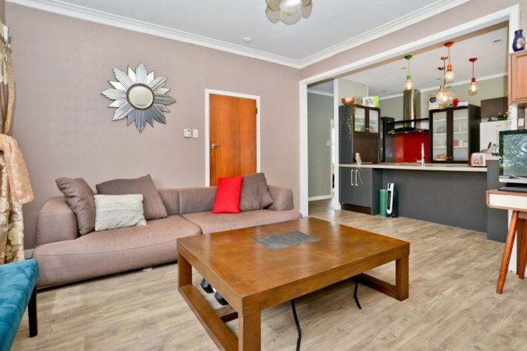 Photo of property in 71 Dey Street, Hamilton East, Hamilton, 3216