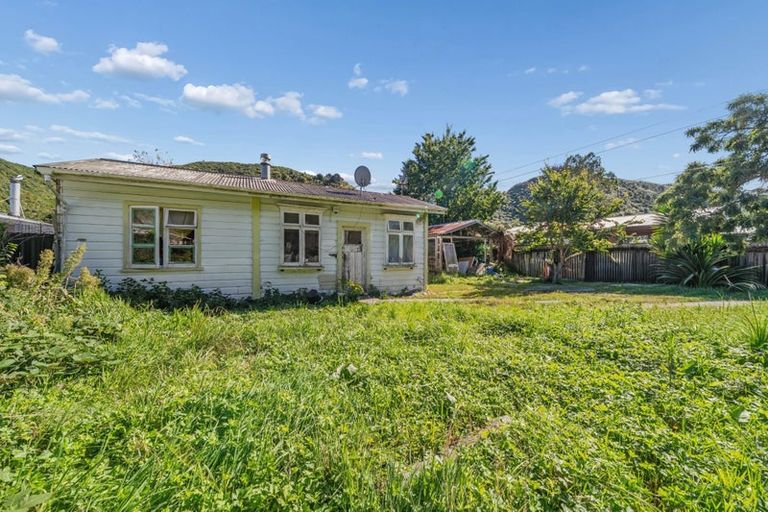 Photo of property in 91 Akatarawa Road, Birchville, Upper Hutt, 5018