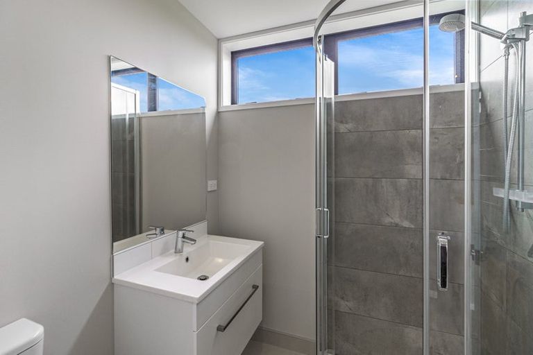 Photo of property in 52 Koro Lane, Mangere Bridge, Auckland, 2022