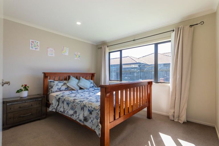 Photo of property in 24 Brooklyn Heights Drive, Kelvin Grove, Palmerston North, 4414