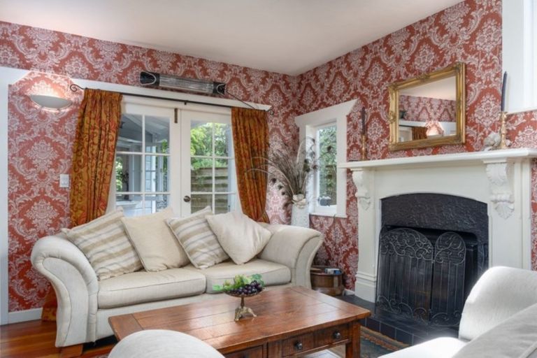 Photo of property in 34 Kuratawhiti Street, Greytown, 5712