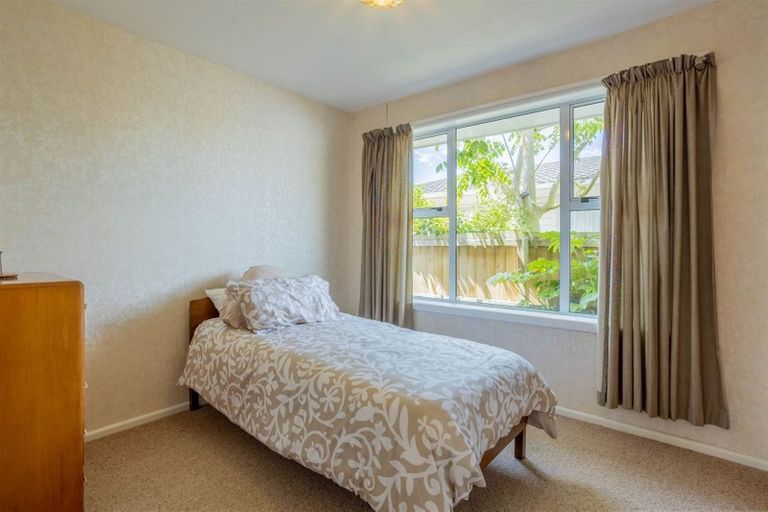 Photo of property in 39 Kent Lodge Avenue, Avonhead, Christchurch, 8042