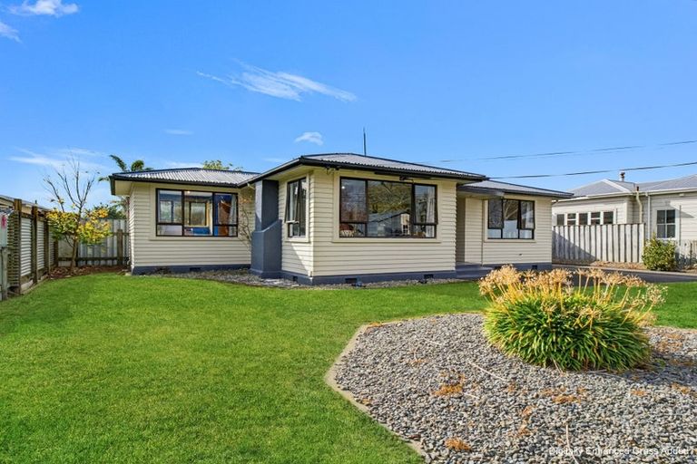 Photo of property in 17 Neptune Street, Dannevirke, 4930