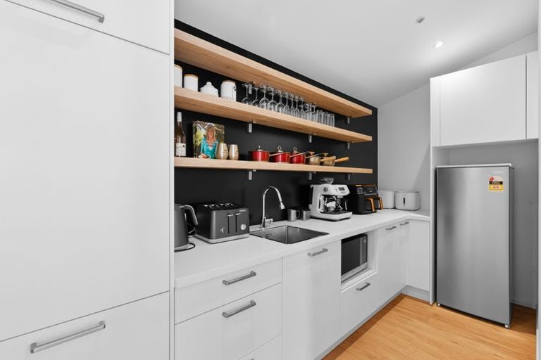 Photo of property in 7 Pentlow Place, Fendalton, Christchurch, 8052