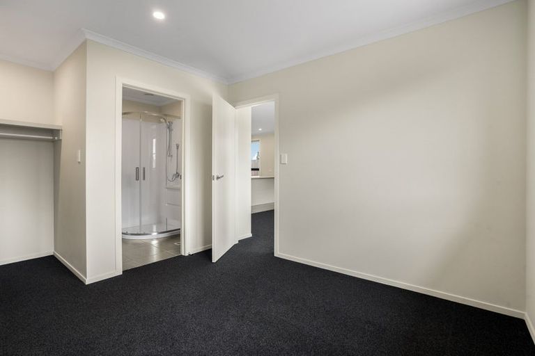 Photo of property in 36 Waruhia Crescent, Rototuna North, 3281
