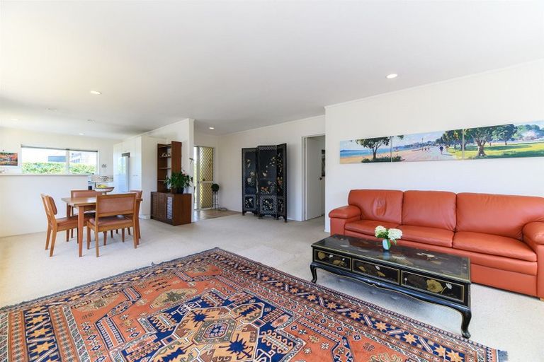 Photo of property in 1/89 Nile Road, Milford, Auckland, 0620