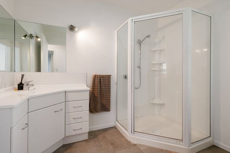 Photo of property in 56 Saint James Drive, Huntington, Hamilton, 3210