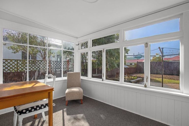 Photo of property in 23 Cranley Street, Musselburgh, Dunedin, 9013