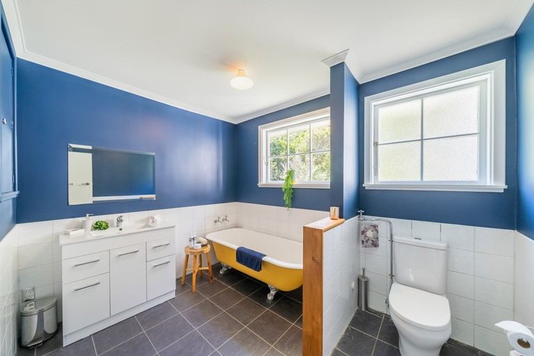 Photo of property in 25 Elmslie Road, Pinehaven, Upper Hutt, 5371