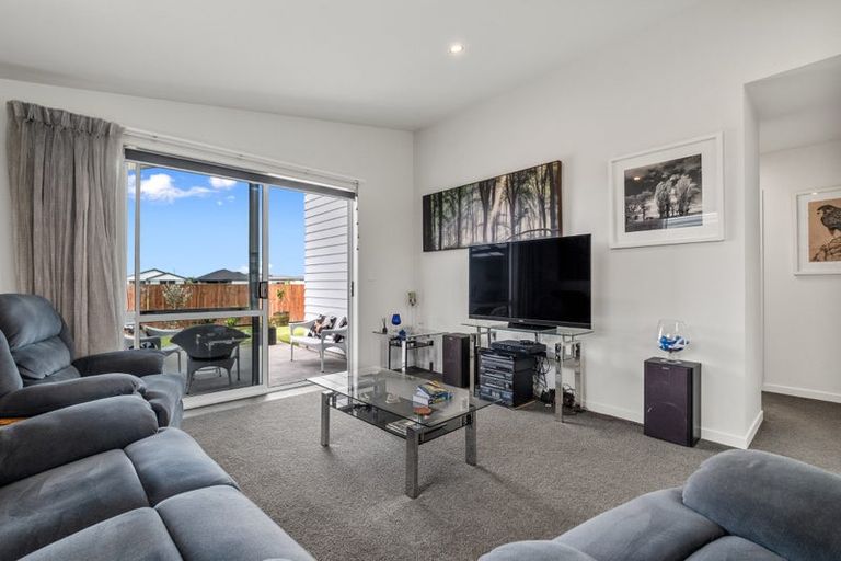 Photo of property in 3 Ponga Place, Papamoa Beach, Papamoa, 3118