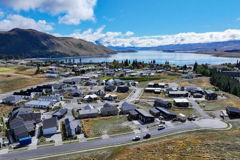 Photo of property in 7 Coulson Lane, Lake Tekapo, 7999