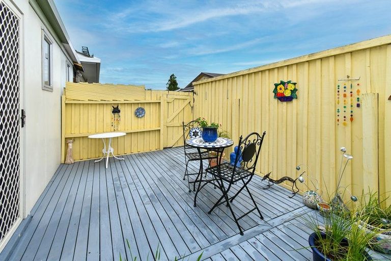 Photo of property in 3/50 Kenderdine Road, Papatoetoe, Auckland, 2025