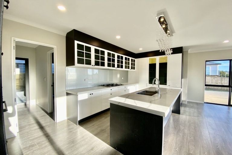 Photo of property in 14 Makau Road, Flat Bush, Auckland, 2019