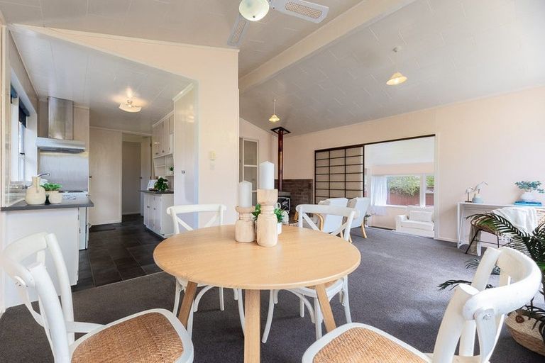 Photo of property in 13 Hicks Crescent, Waikanae Beach, Waikanae, 5036