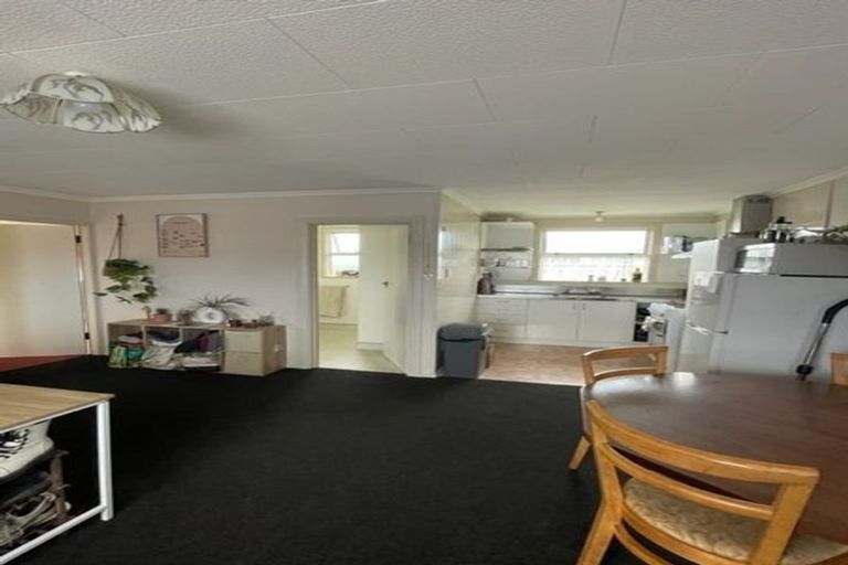 Photo of property in 48 Peel Street, Westport, 7825