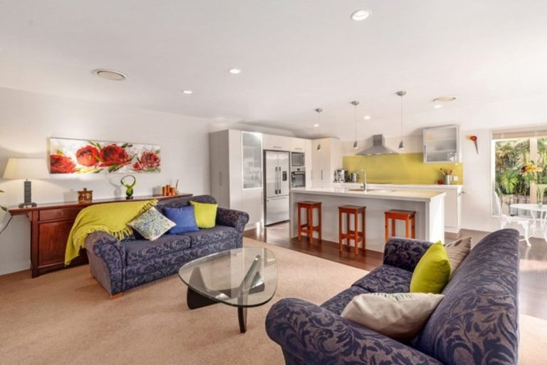 Photo of property in 23 Hendrika Court, Hobsonville, Auckland, 0618