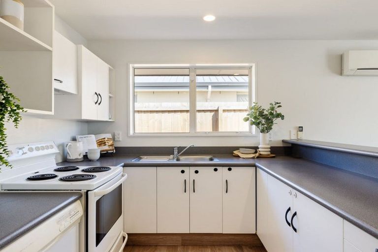 Photo of property in 40a Grants Road, Papanui, Christchurch, 8053