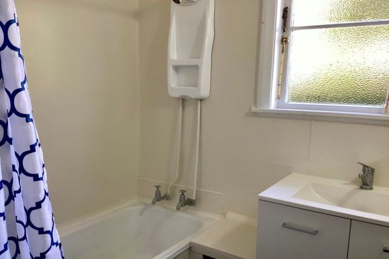 Photo of property in 25 Piko Crescent, Riccarton, Christchurch, 8041