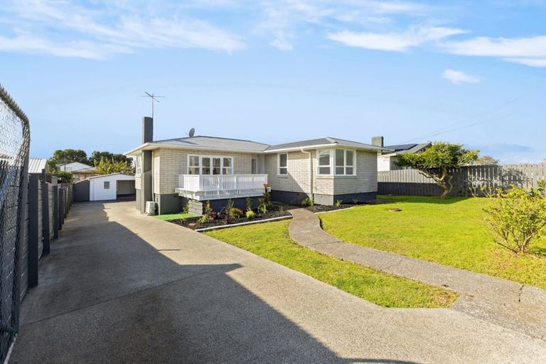 Photo of property in 13 Parker Crescent, Otara, Auckland, 2023
