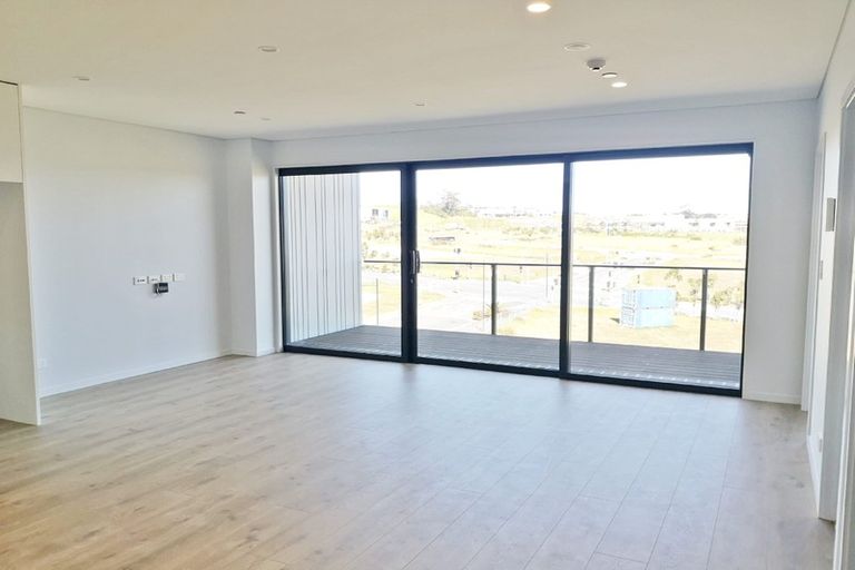 Photo of property in 403/3 Kaipiho Lane, Albany, Auckland, 0632