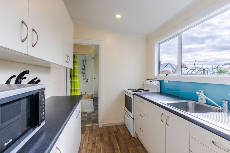 Photo of property in 32 Bathgate Street, South Dunedin, Dunedin, 9012