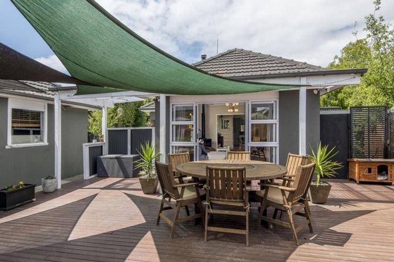 Photo of property in 283 Westminster Street, Mairehau, Christchurch, 8013