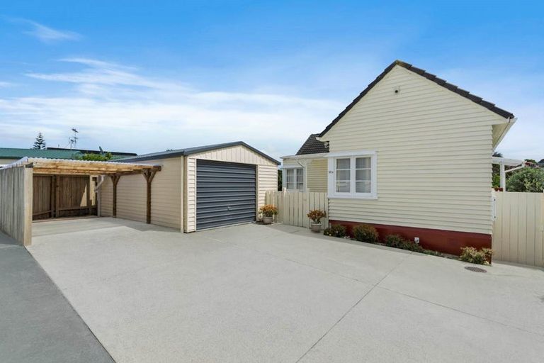 Photo of property in 50a Megan Avenue, Pakuranga Heights, Auckland, 2010