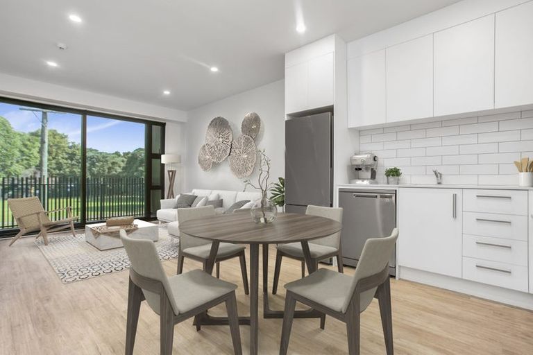 Photo of property in 25 Potter Avenue, Northcote, Auckland, 0627