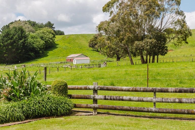 Photo of property in 52 Riccarton Road, Pahiatua, 4910