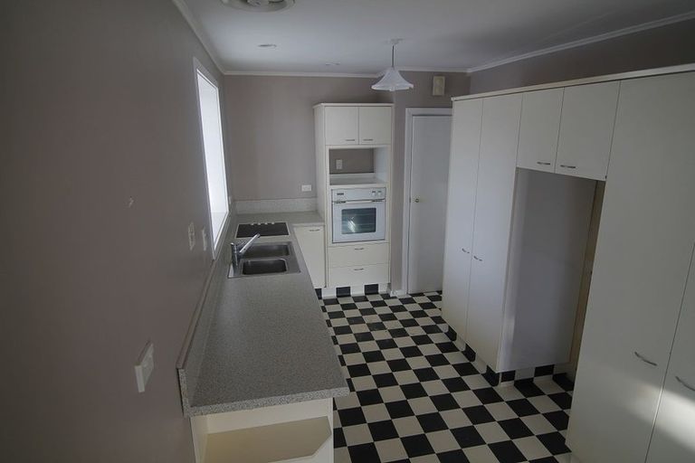 Photo of property in 41 Guildford Street, Burnside, Christchurch, 8053