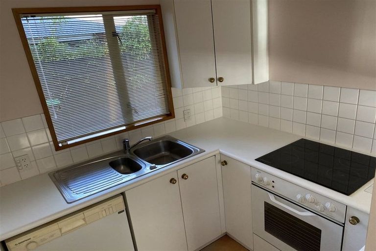 Photo of property in 10/38 Eversleigh Street, St Albans, Christchurch, 8014