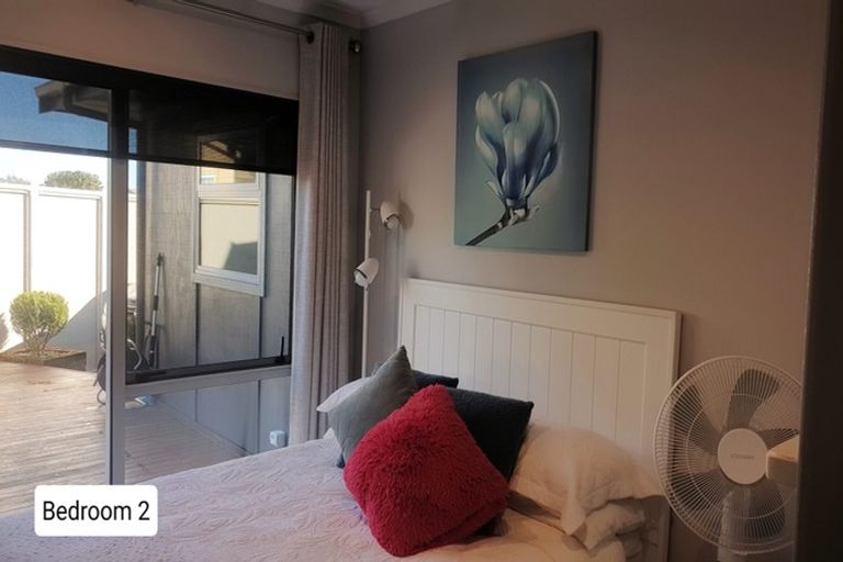 Photo of property in 107 Ryder Crescent, Levin, 5510