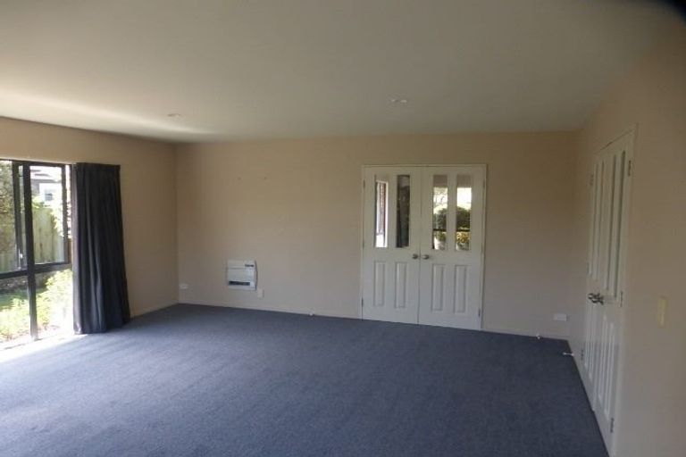 Photo of property in 4 Springwater Avenue, Northwood, Christchurch, 8051