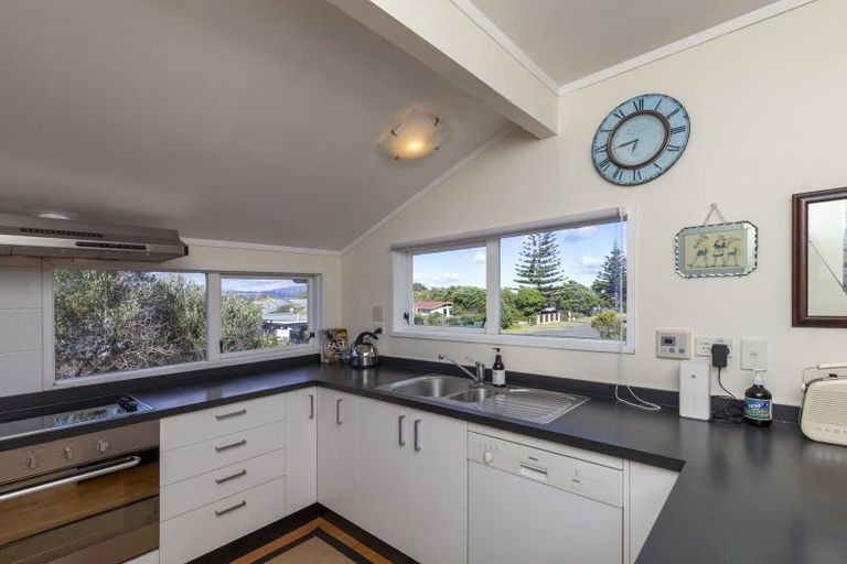 Photo of property in 241 Manly Street, Paraparaumu Beach, Paraparaumu, 5032