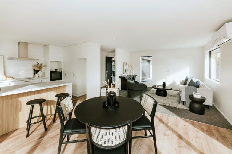 Photo of property in 9/32 Ennis Avenue, Pakuranga Heights, Auckland, 2010