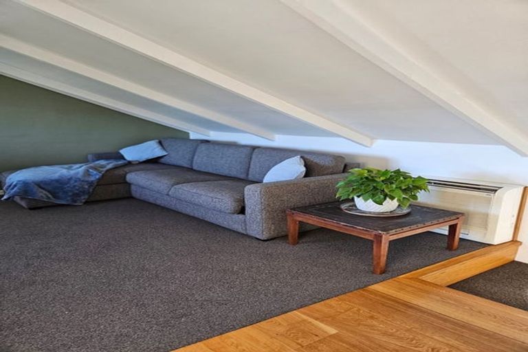 Photo of property in 36 Rame Road, Greenhithe, Auckland, 0632