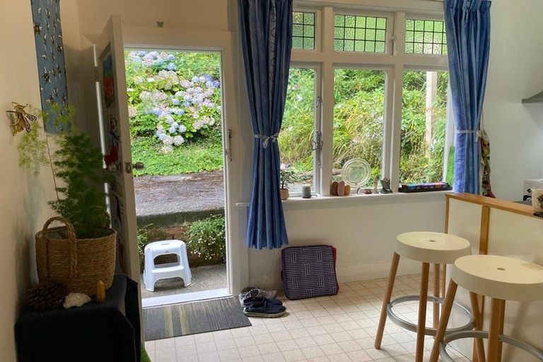 Photo of property in 37u2 Wilton Road, Wadestown, Wellington, 6012