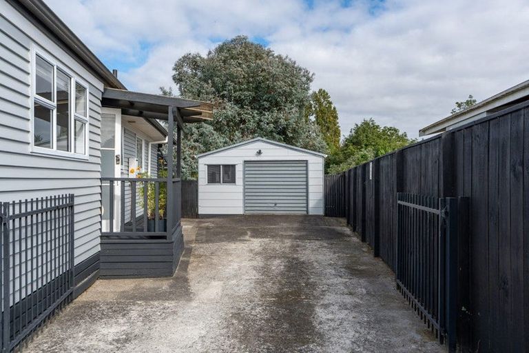 Photo of property in 37 Frederick Drive, Dinsdale, Hamilton, 3204