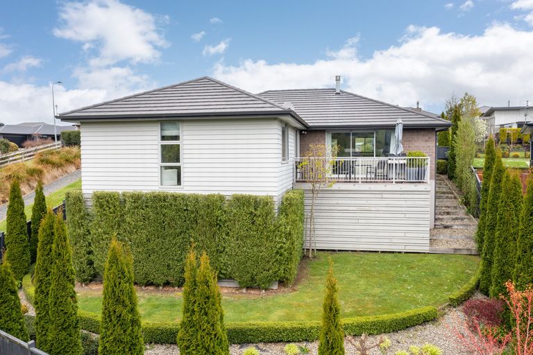 Photo of property in 23 Grandvista Drive, Green Island, Dunedin, 9018