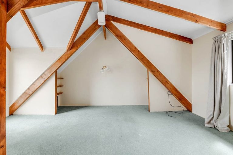 Photo of property in 13 Makiri Street, Helensville, 0800