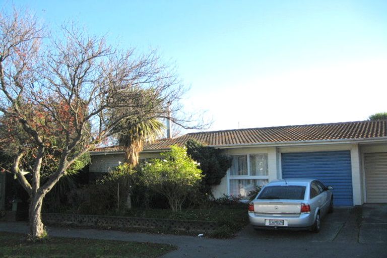 Photo of property in 5 Sarabande Avenue, Redwood, Christchurch, 8051