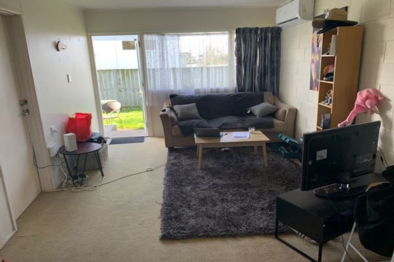 Photo of property in 18 Kent Street, Waiuku, 2123