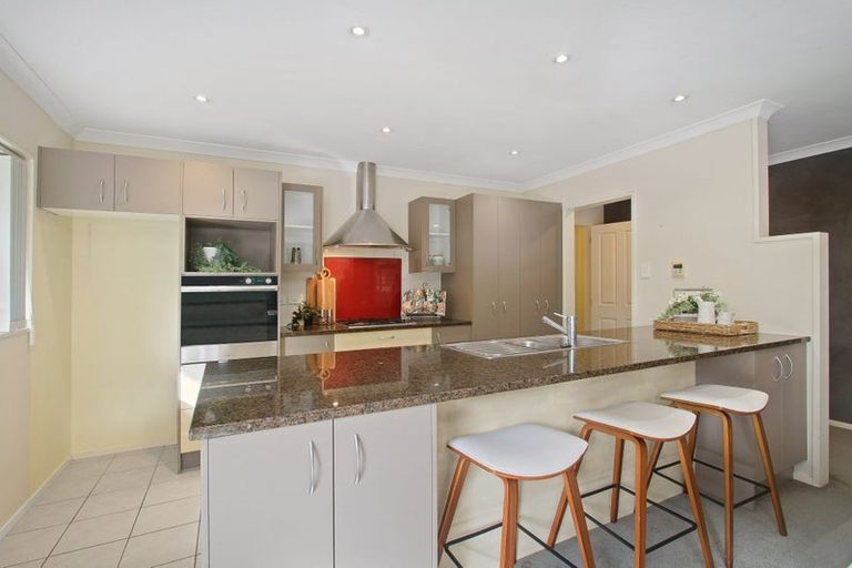 Photo of property in 15 Reidy Place, Pukekohe, 2120